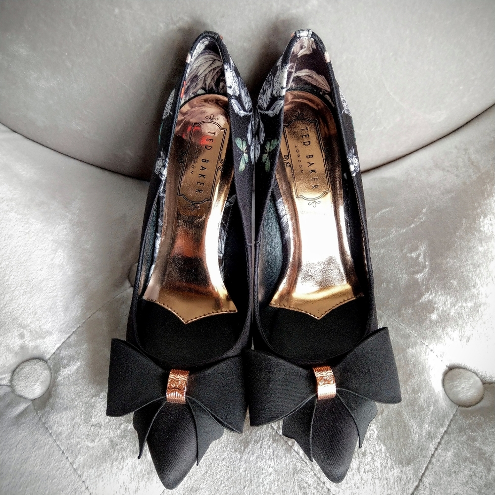 🍒NIB🍒 TED BAKER BLACK SKALET COURT PUMPS